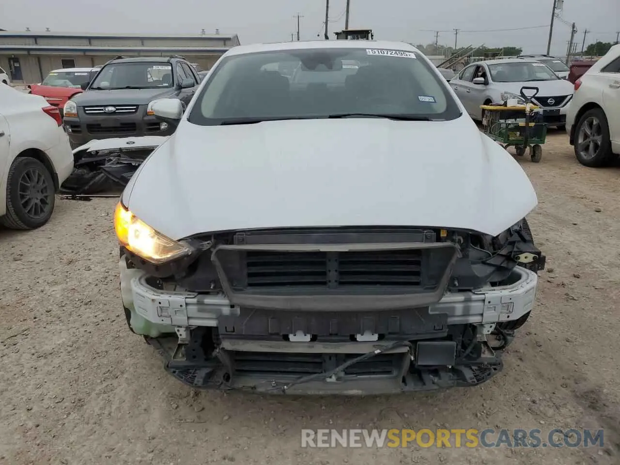 5 Photograph of a damaged car 3FA6P0HD0LR136202 FORD FUSION 2020