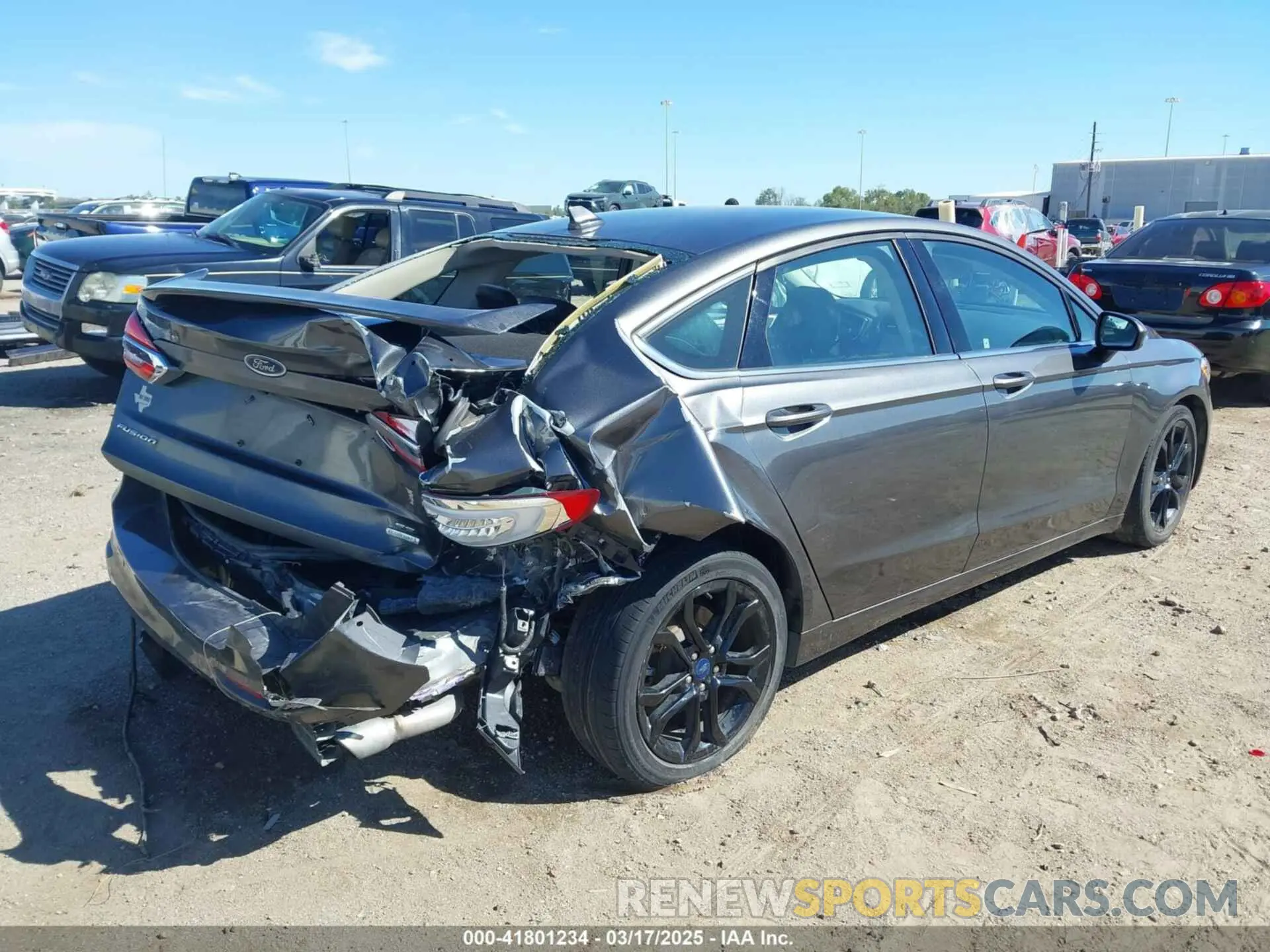 4 Photograph of a damaged car 3FA6P0HD0LR147782 FORD FUSION 2020