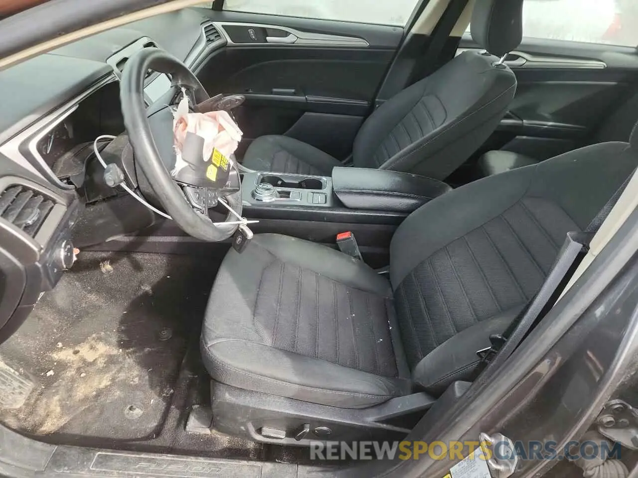 7 Photograph of a damaged car 3FA6P0HD0LR149161 FORD FUSION 2020