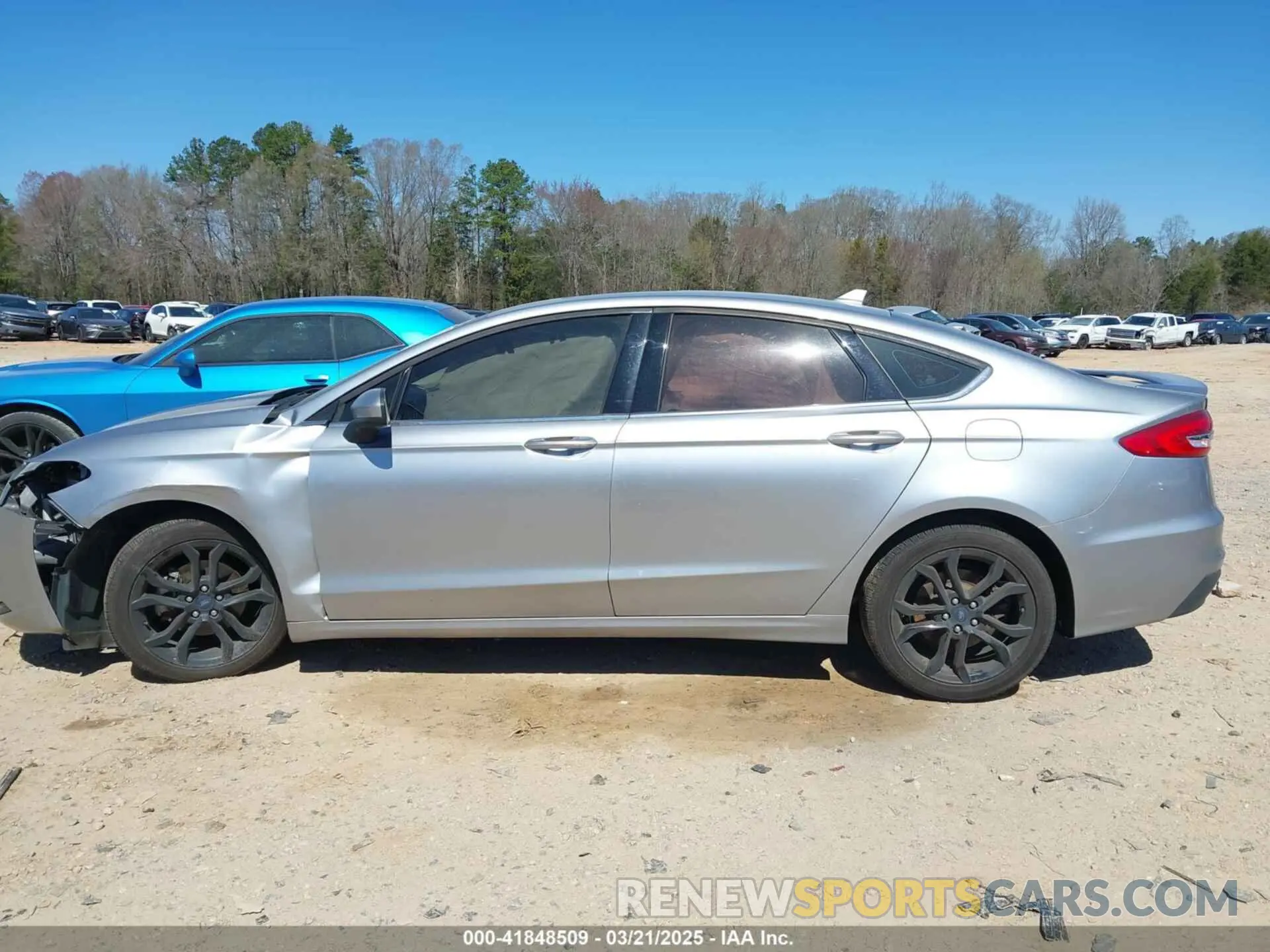 14 Photograph of a damaged car 3FA6P0HD0LR163786 FORD FUSION 2020