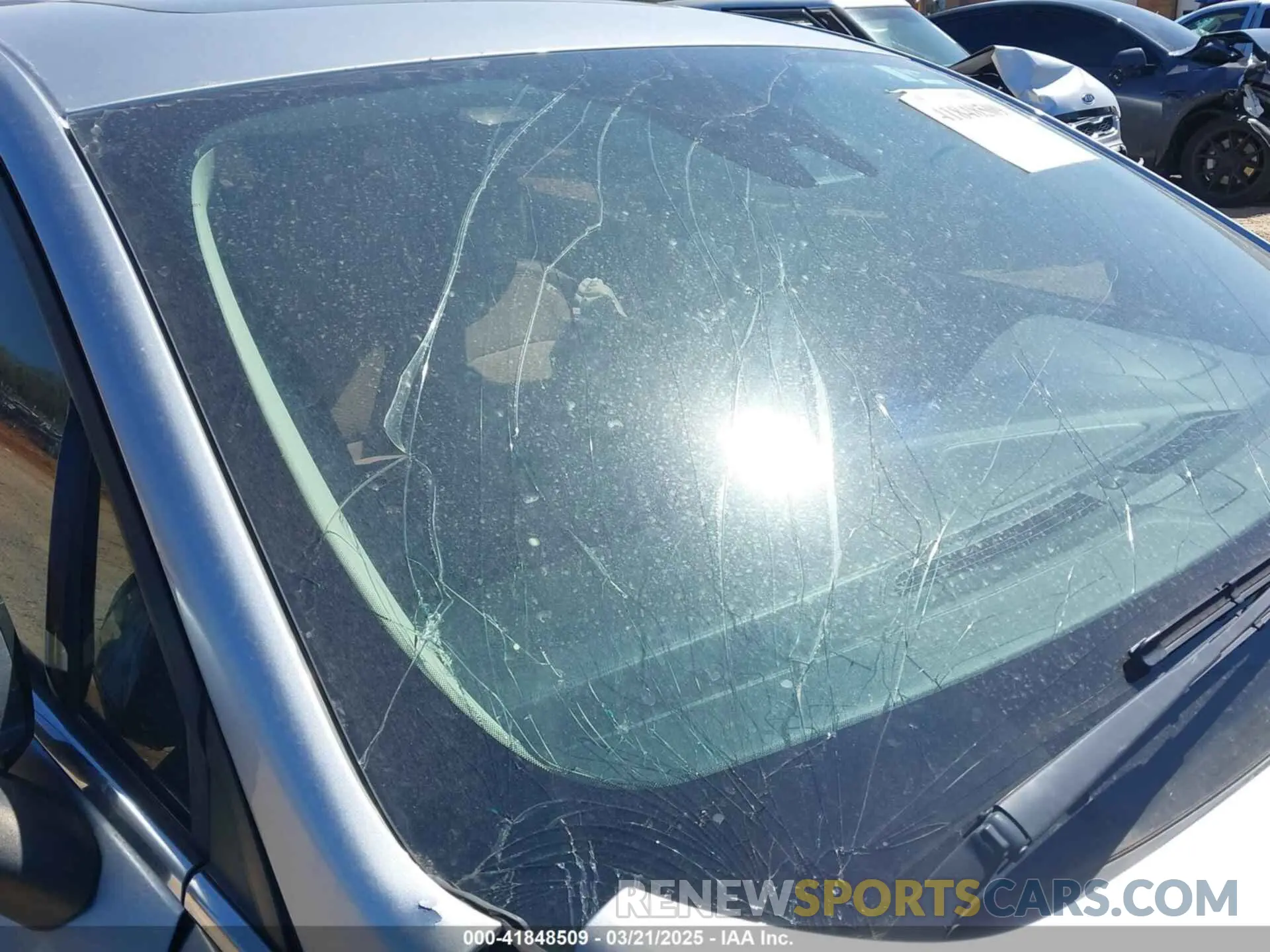 19 Photograph of a damaged car 3FA6P0HD0LR163786 FORD FUSION 2020