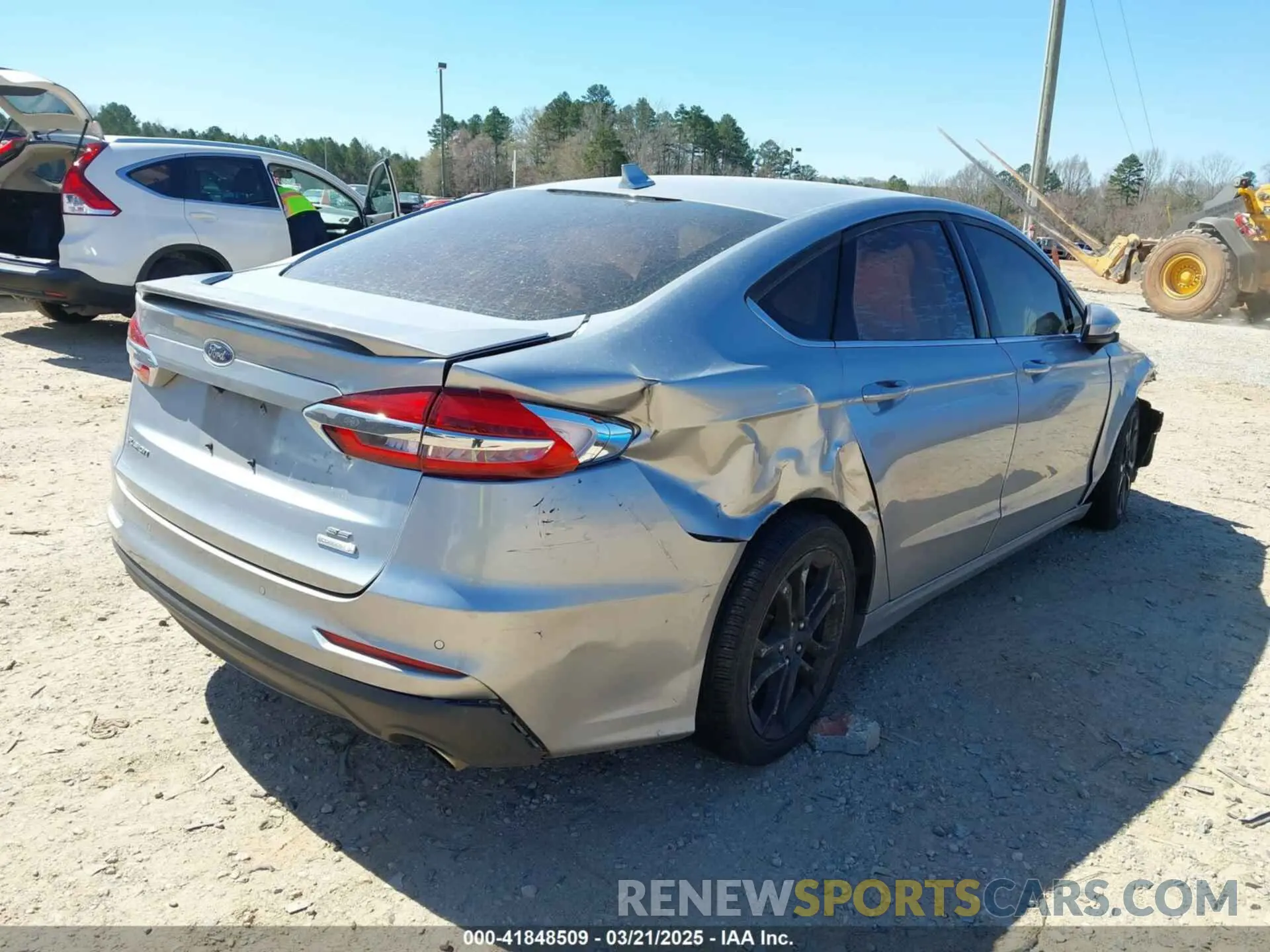 4 Photograph of a damaged car 3FA6P0HD0LR163786 FORD FUSION 2020