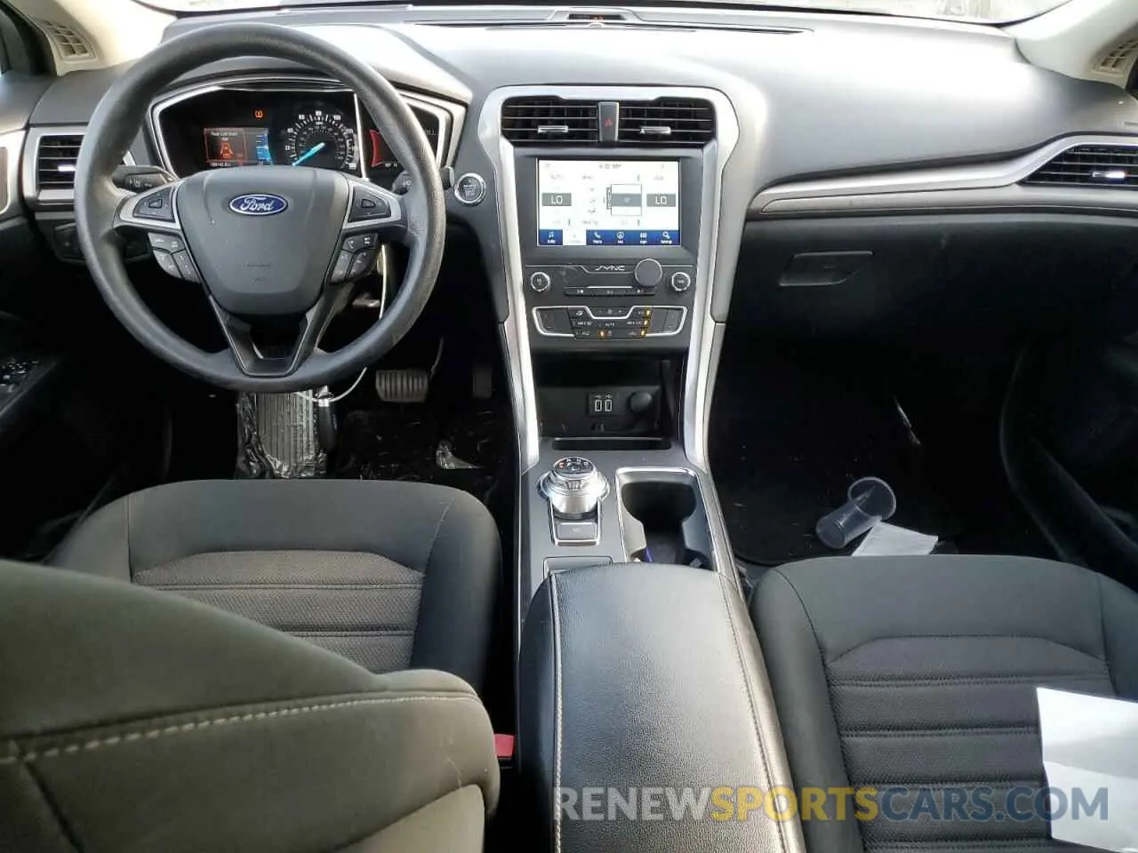 8 Photograph of a damaged car 3FA6P0HD0LR184251 FORD FUSION 2020