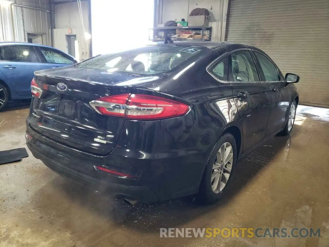3 Photograph of a damaged car 3FA6P0HD0LR186615 FORD FUSION 2020