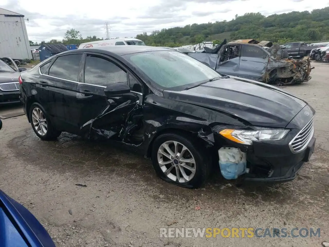 4 Photograph of a damaged car 3FA6P0HD0LR214560 FORD FUSION 2020