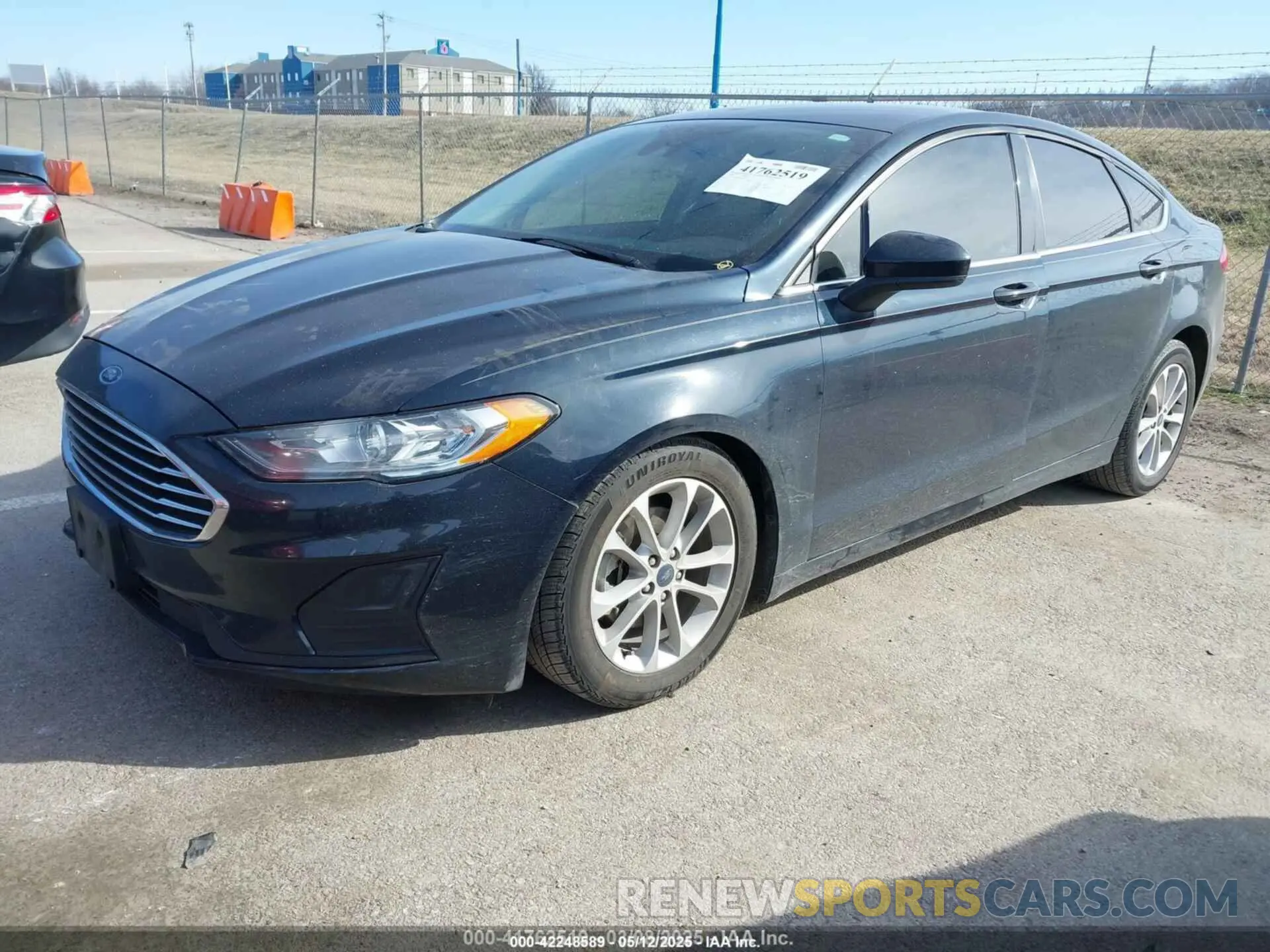 2 Photograph of a damaged car 3FA6P0HD0LR218771 FORD FUSION 2020