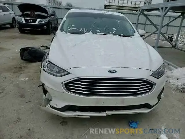 10 Photograph of a damaged car 3FA6P0HD0LR228586 FORD FUSION 2020