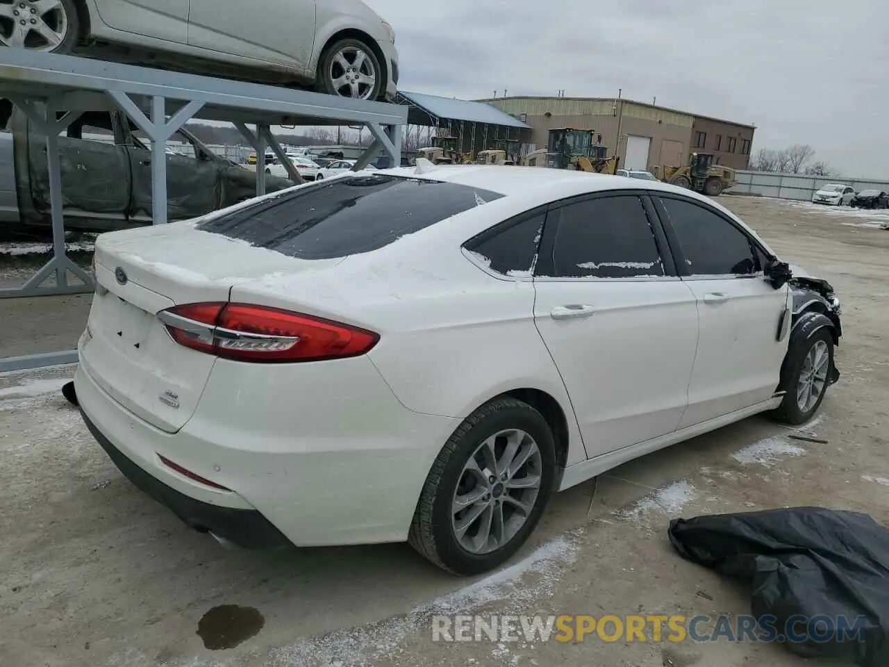 3 Photograph of a damaged car 3FA6P0HD0LR228586 FORD FUSION 2020