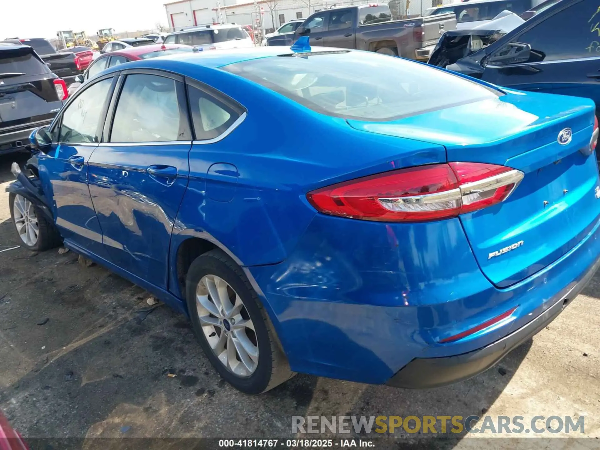 3 Photograph of a damaged car 3FA6P0HD0LR232167 FORD FUSION 2020
