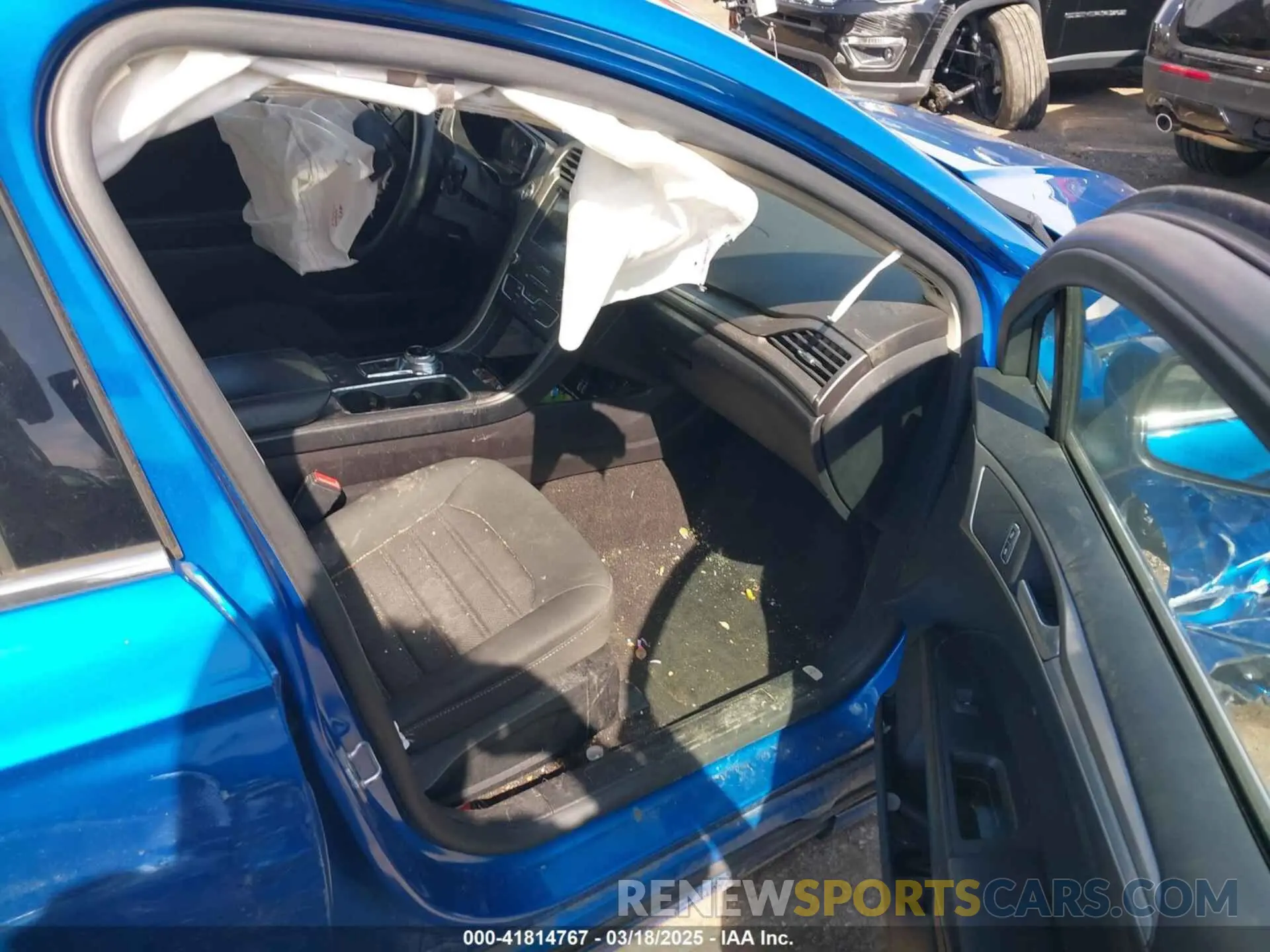 5 Photograph of a damaged car 3FA6P0HD0LR232167 FORD FUSION 2020