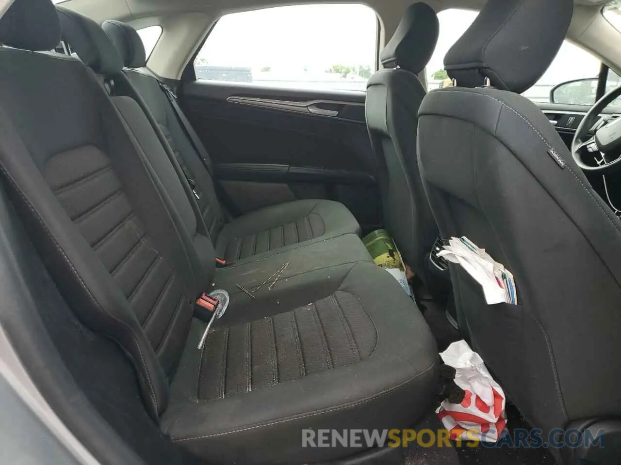 10 Photograph of a damaged car 3FA6P0HD0LR256243 FORD FUSION 2020