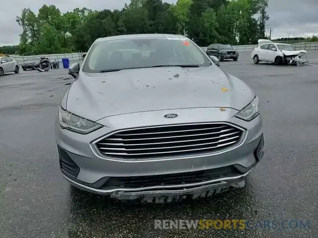 13 Photograph of a damaged car 3FA6P0HD0LR256243 FORD FUSION 2020