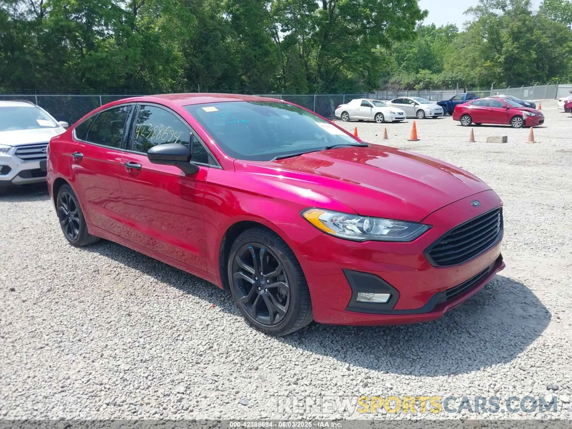 1 Photograph of a damaged car 3FA6P0HD0LR260647 FORD FUSION 2020