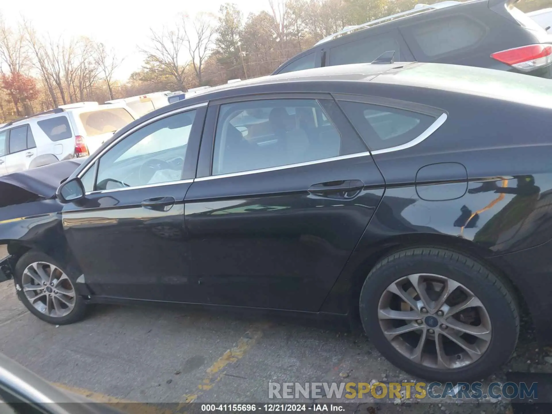 14 Photograph of a damaged car 3FA6P0HD0LR262205 FORD FUSION 2020