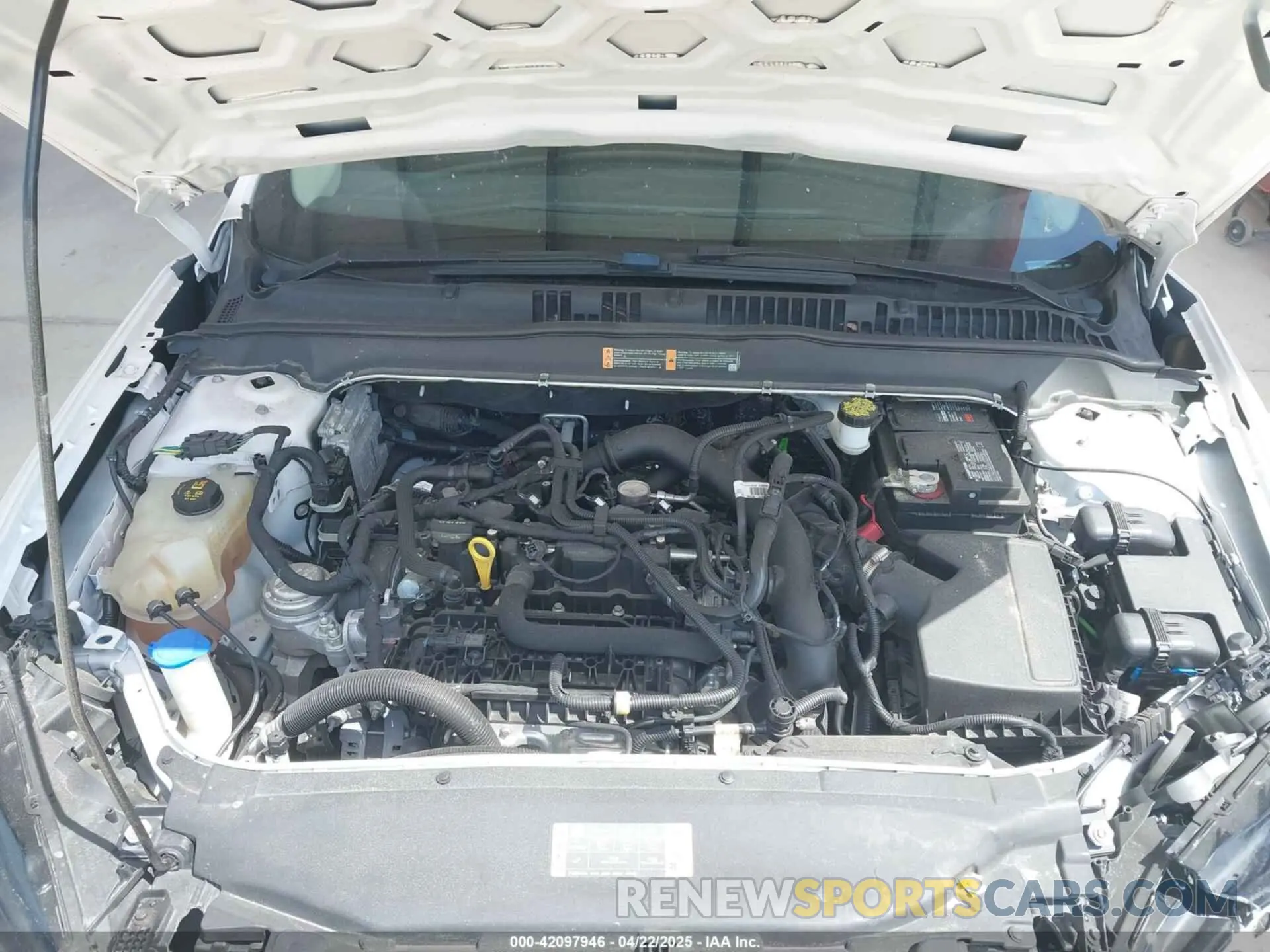 10 Photograph of a damaged car 3FA6P0HD0LR264147 FORD FUSION 2020