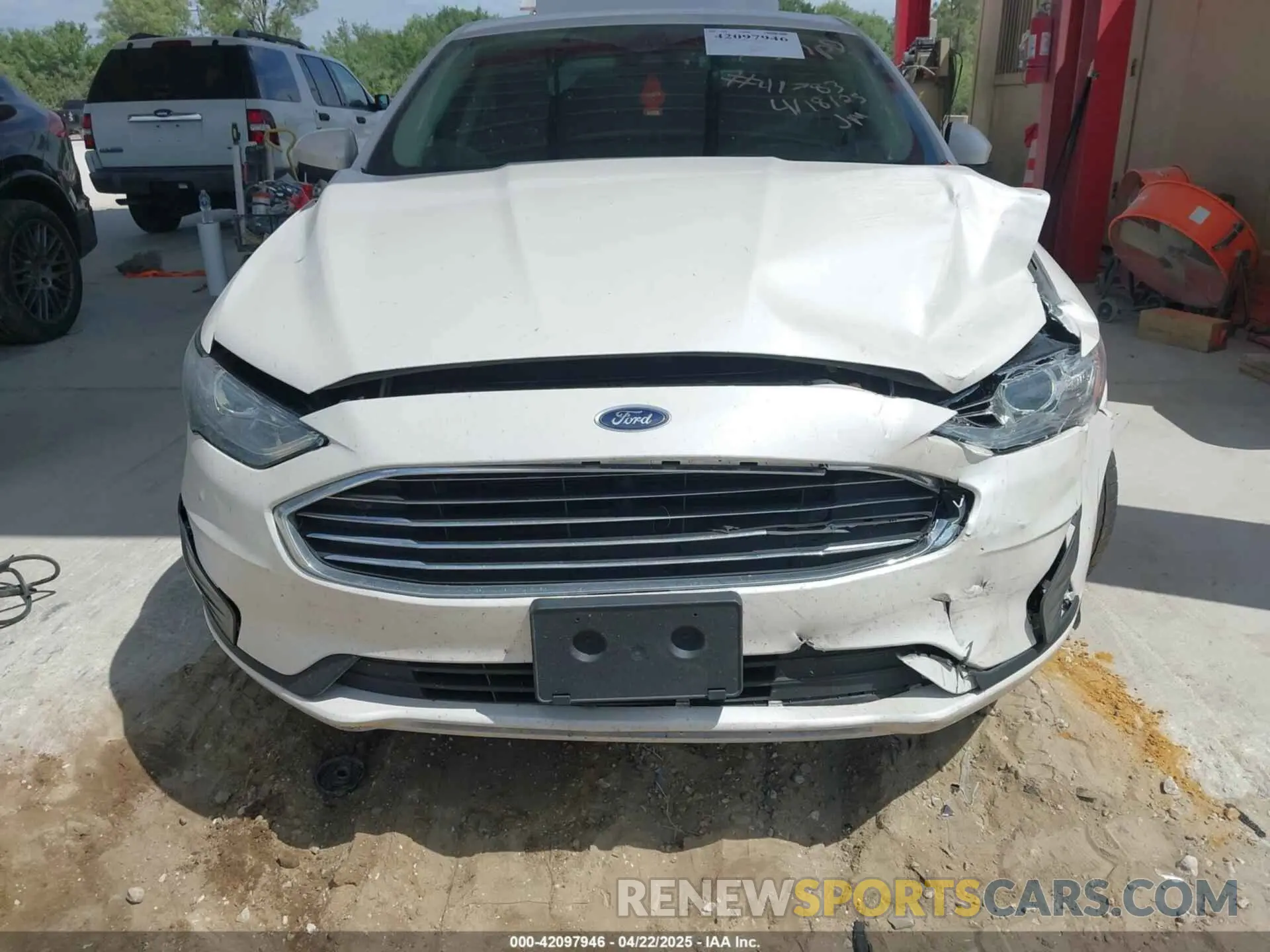 6 Photograph of a damaged car 3FA6P0HD0LR264147 FORD FUSION 2020