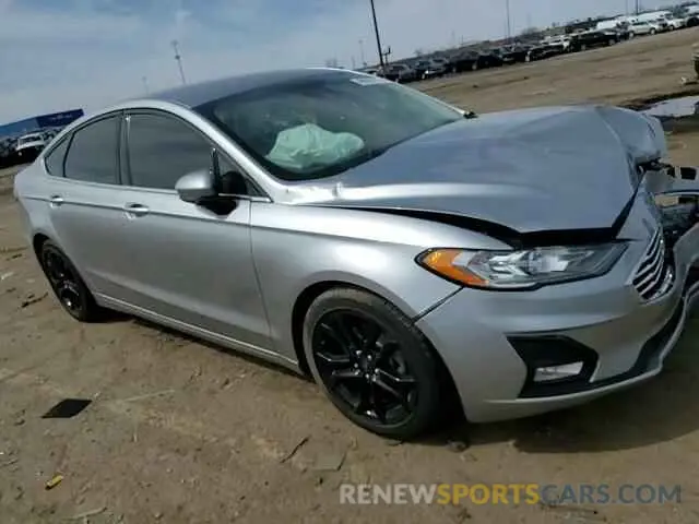 10 Photograph of a damaged car 3FA6P0HD1LR107923 FORD FUSION 2020