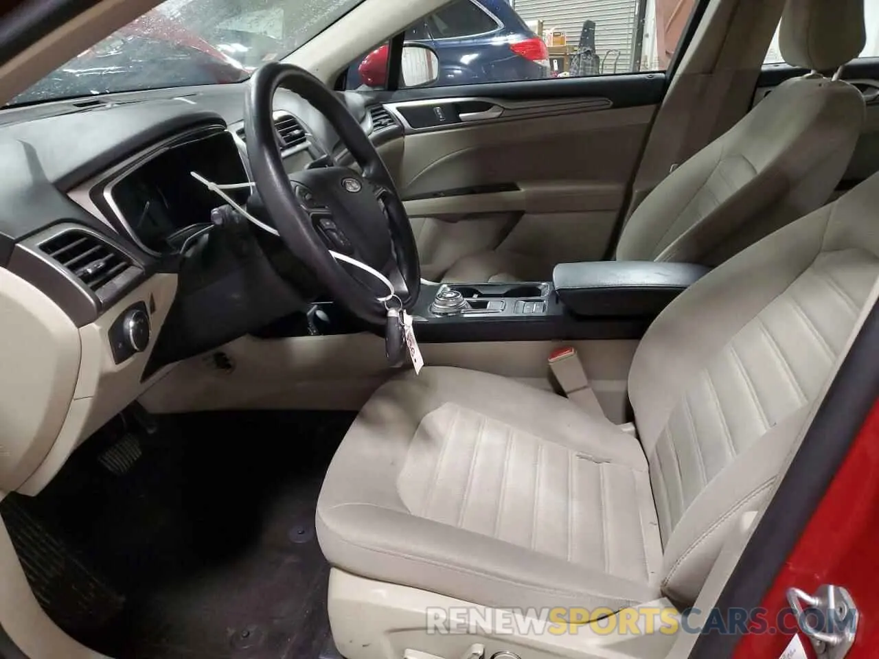 7 Photograph of a damaged car 3FA6P0HD1LR110725 FORD FUSION 2020