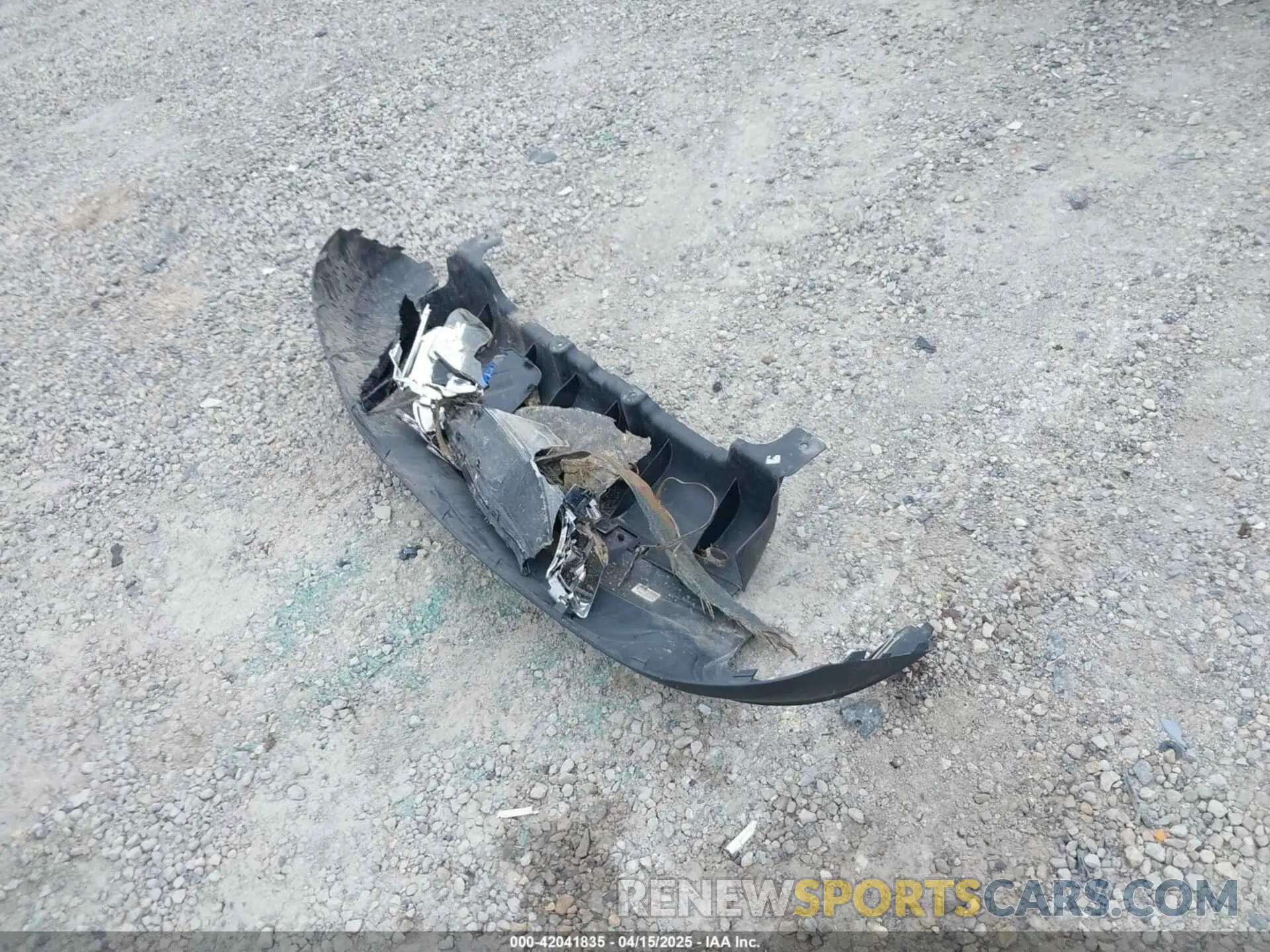 12 Photograph of a damaged car 3FA6P0HD1LR113740 FORD FUSION 2020