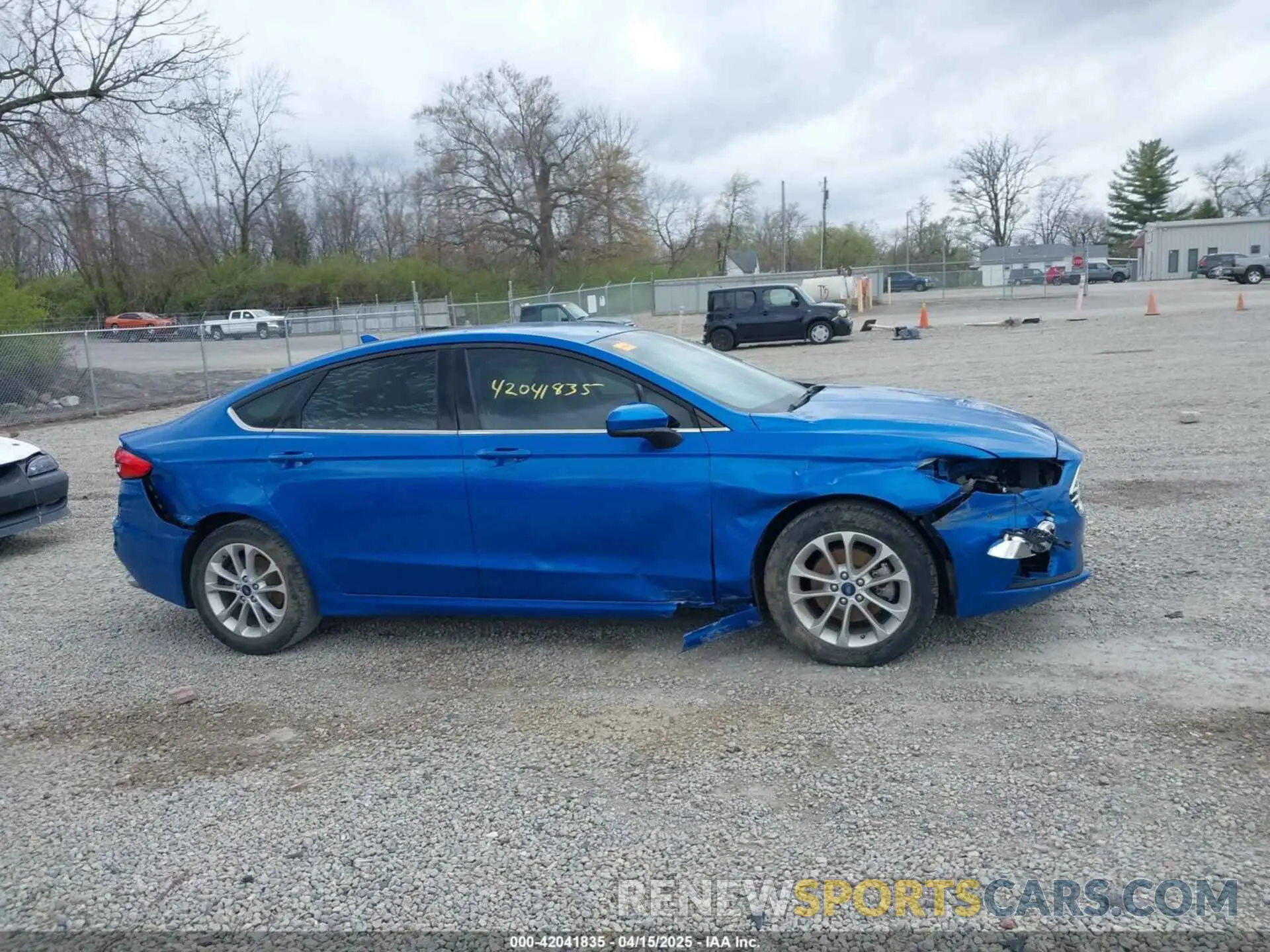 14 Photograph of a damaged car 3FA6P0HD1LR113740 FORD FUSION 2020