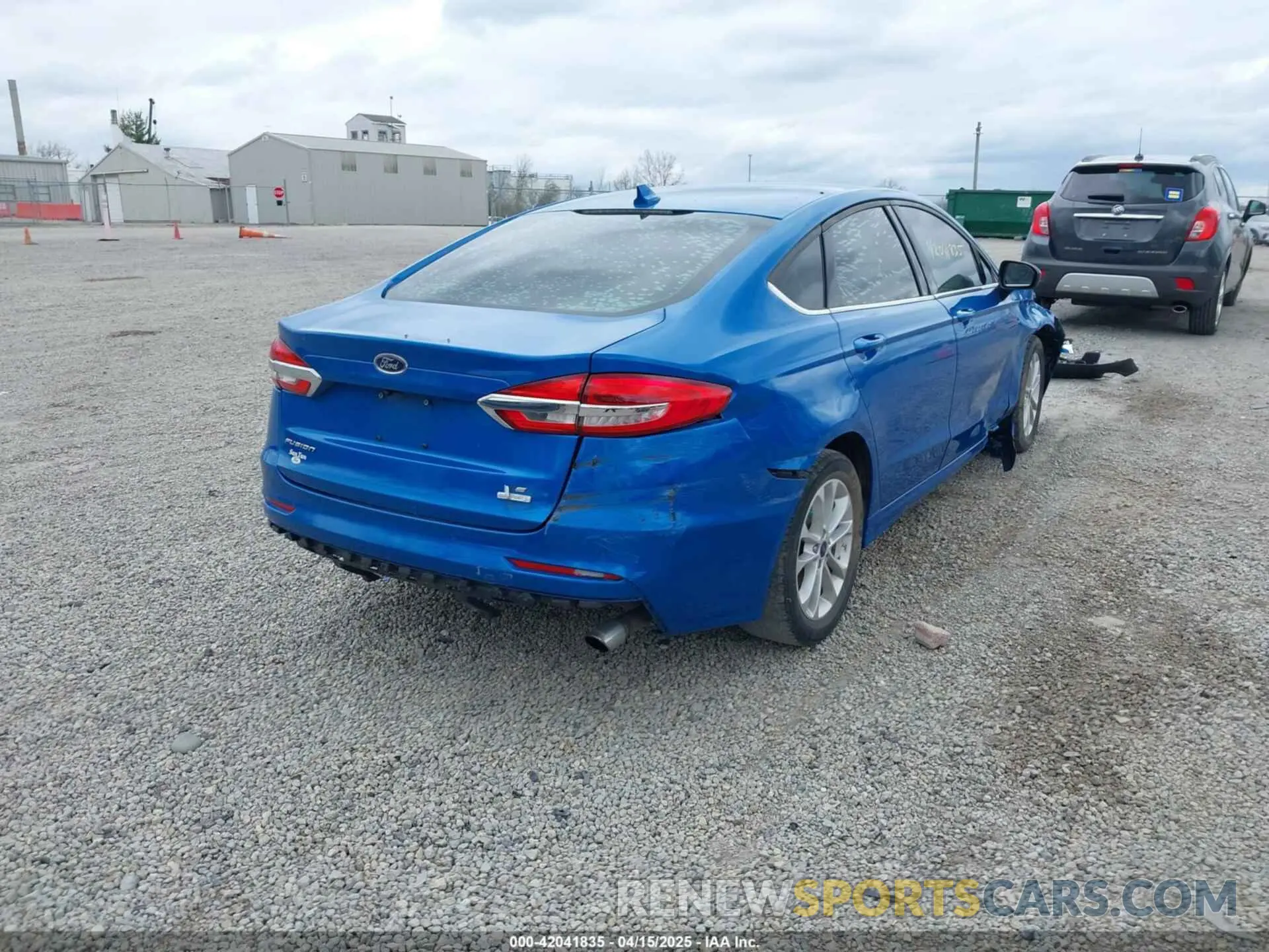 4 Photograph of a damaged car 3FA6P0HD1LR113740 FORD FUSION 2020
