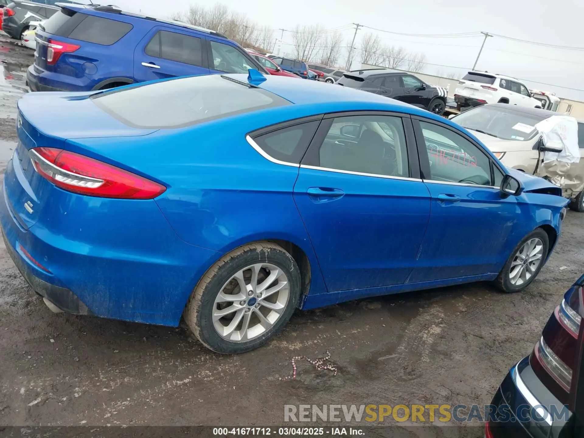 13 Photograph of a damaged car 3FA6P0HD1LR149783 FORD FUSION 2020