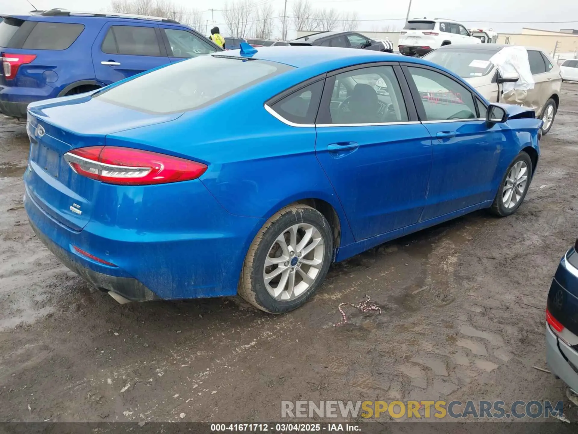4 Photograph of a damaged car 3FA6P0HD1LR149783 FORD FUSION 2020