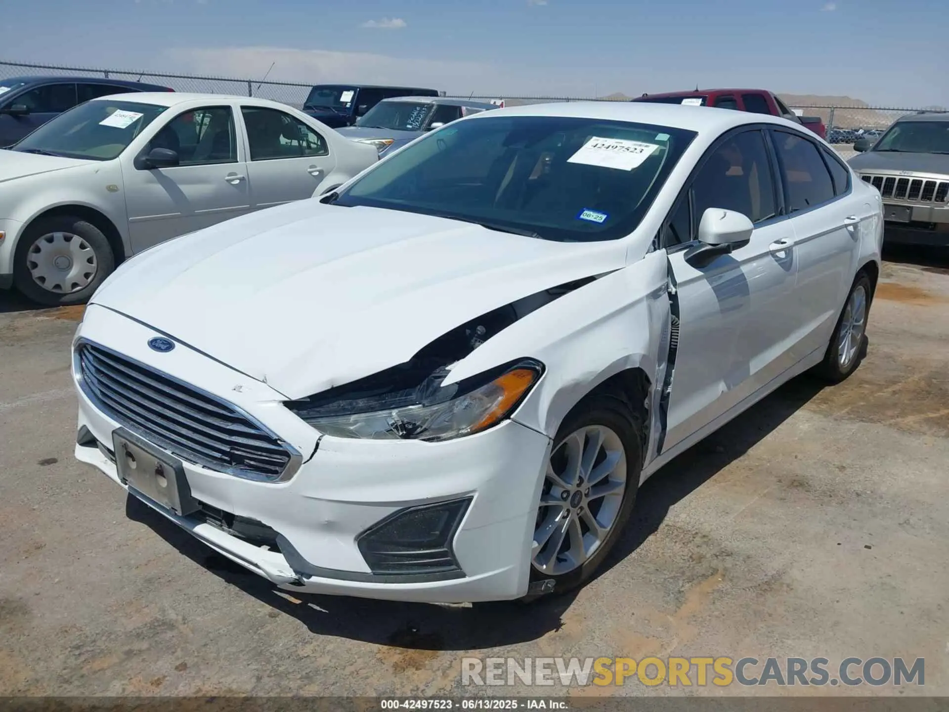 2 Photograph of a damaged car 3FA6P0HD1LR168835 FORD FUSION 2020