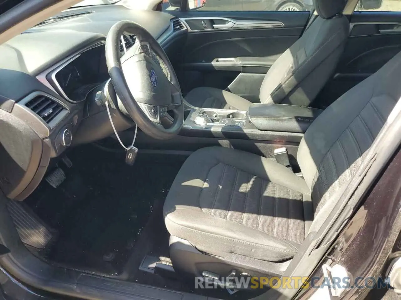 7 Photograph of a damaged car 3FA6P0HD1LR169399 FORD FUSION 2020
