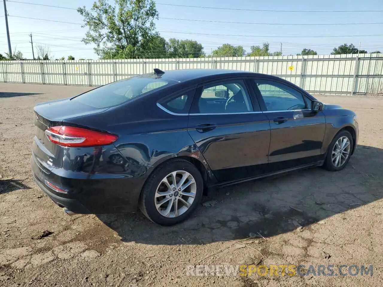 3 Photograph of a damaged car 3FA6P0HD1LR186929 FORD FUSION 2020