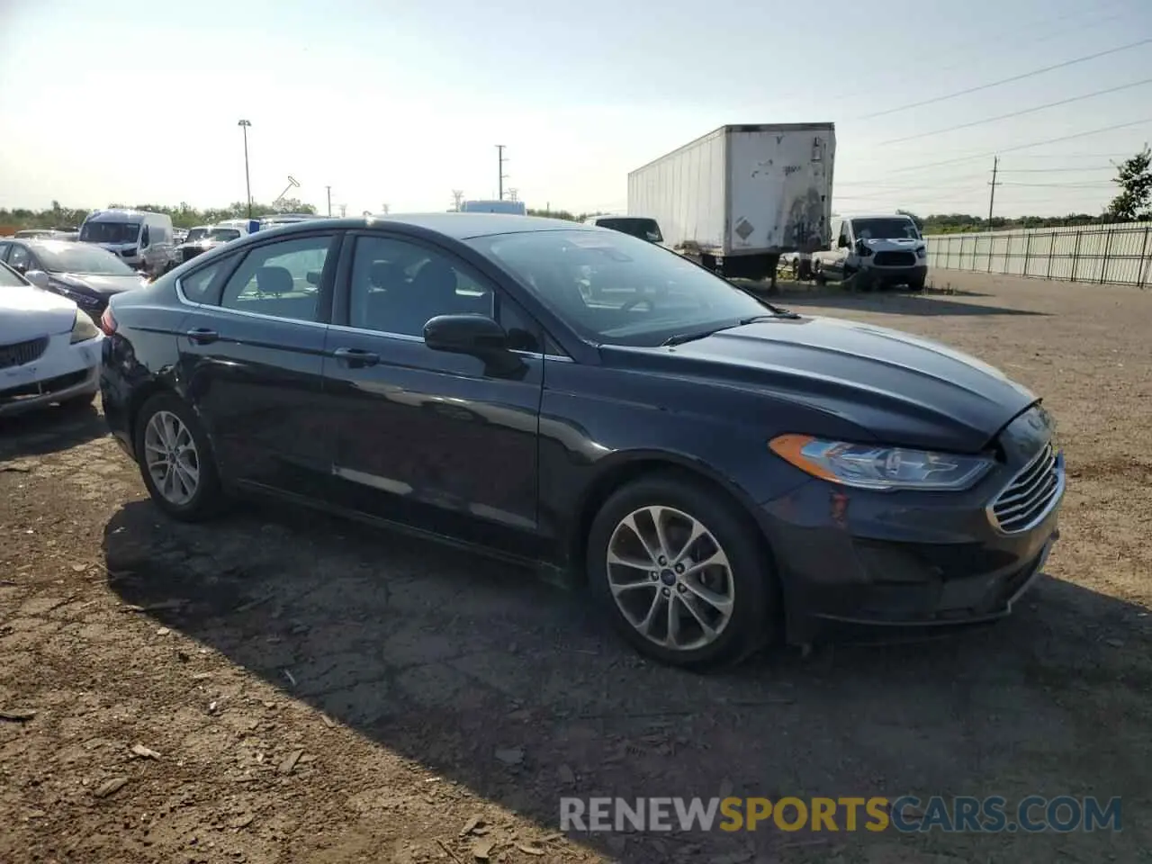 4 Photograph of a damaged car 3FA6P0HD1LR186929 FORD FUSION 2020