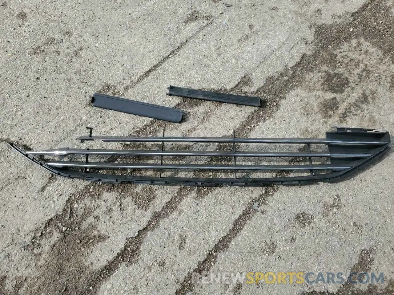 12 Photograph of a damaged car 3FA6P0HD1LR223820 FORD FUSION 2020