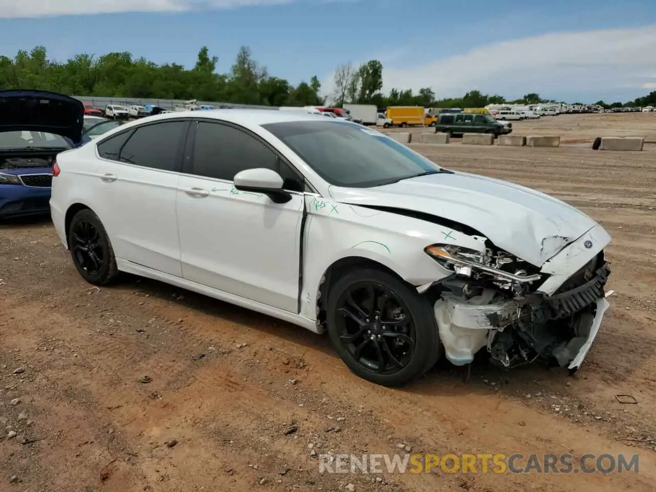 4 Photograph of a damaged car 3FA6P0HD1LR235062 FORD FUSION 2020