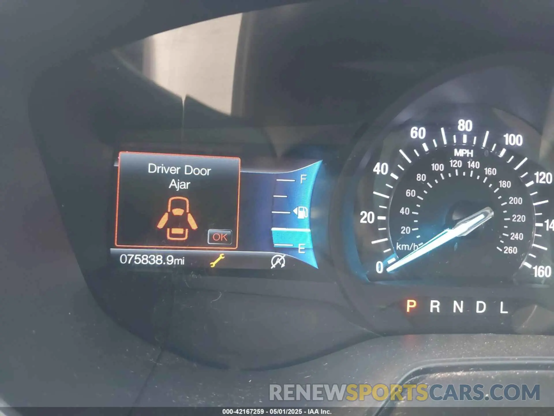 15 Photograph of a damaged car 3FA6P0HD1LR246496 FORD FUSION 2020