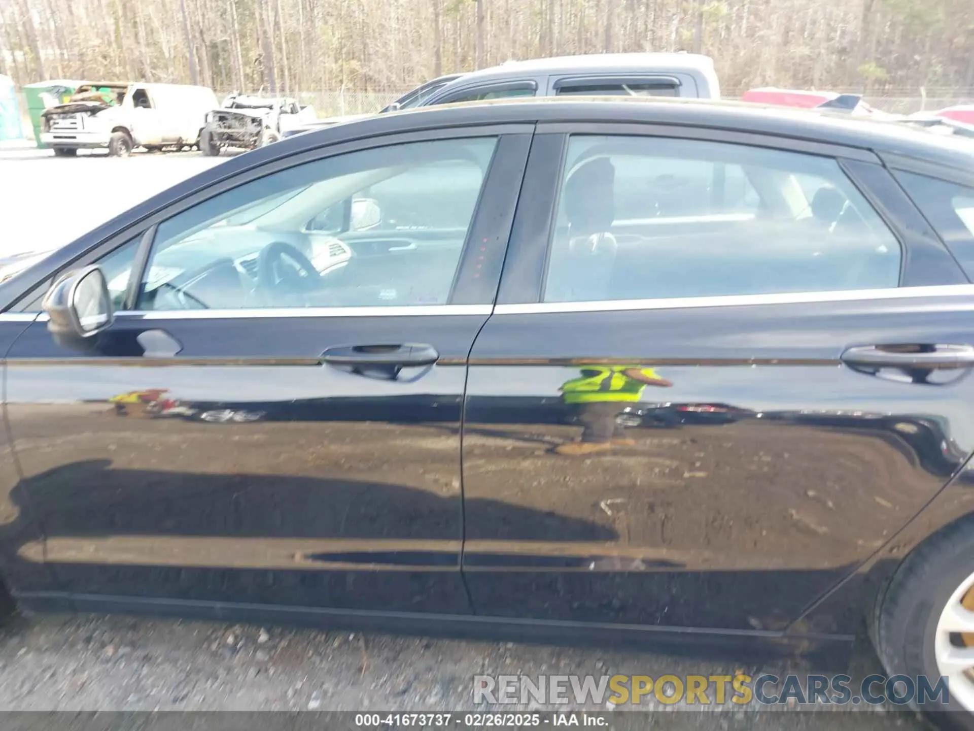 13 Photograph of a damaged car 3FA6P0HD1LR251830 FORD FUSION 2020