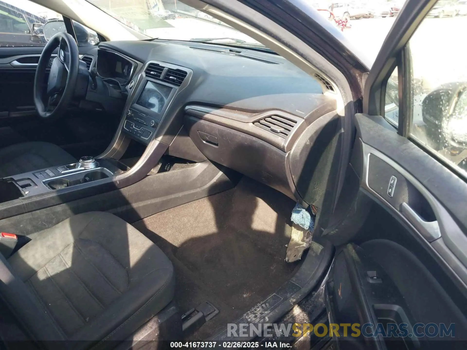 5 Photograph of a damaged car 3FA6P0HD1LR251830 FORD FUSION 2020