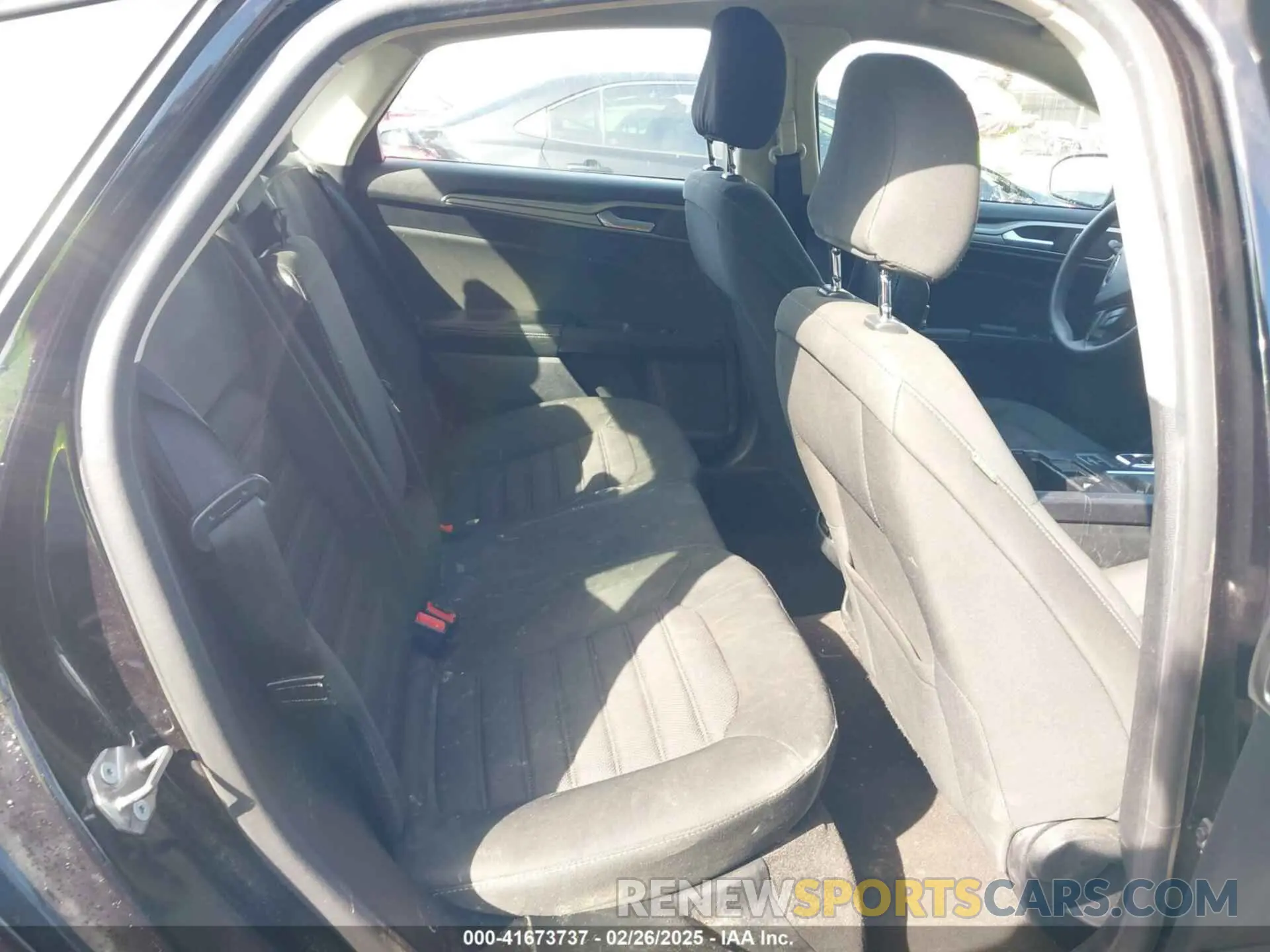 8 Photograph of a damaged car 3FA6P0HD1LR251830 FORD FUSION 2020