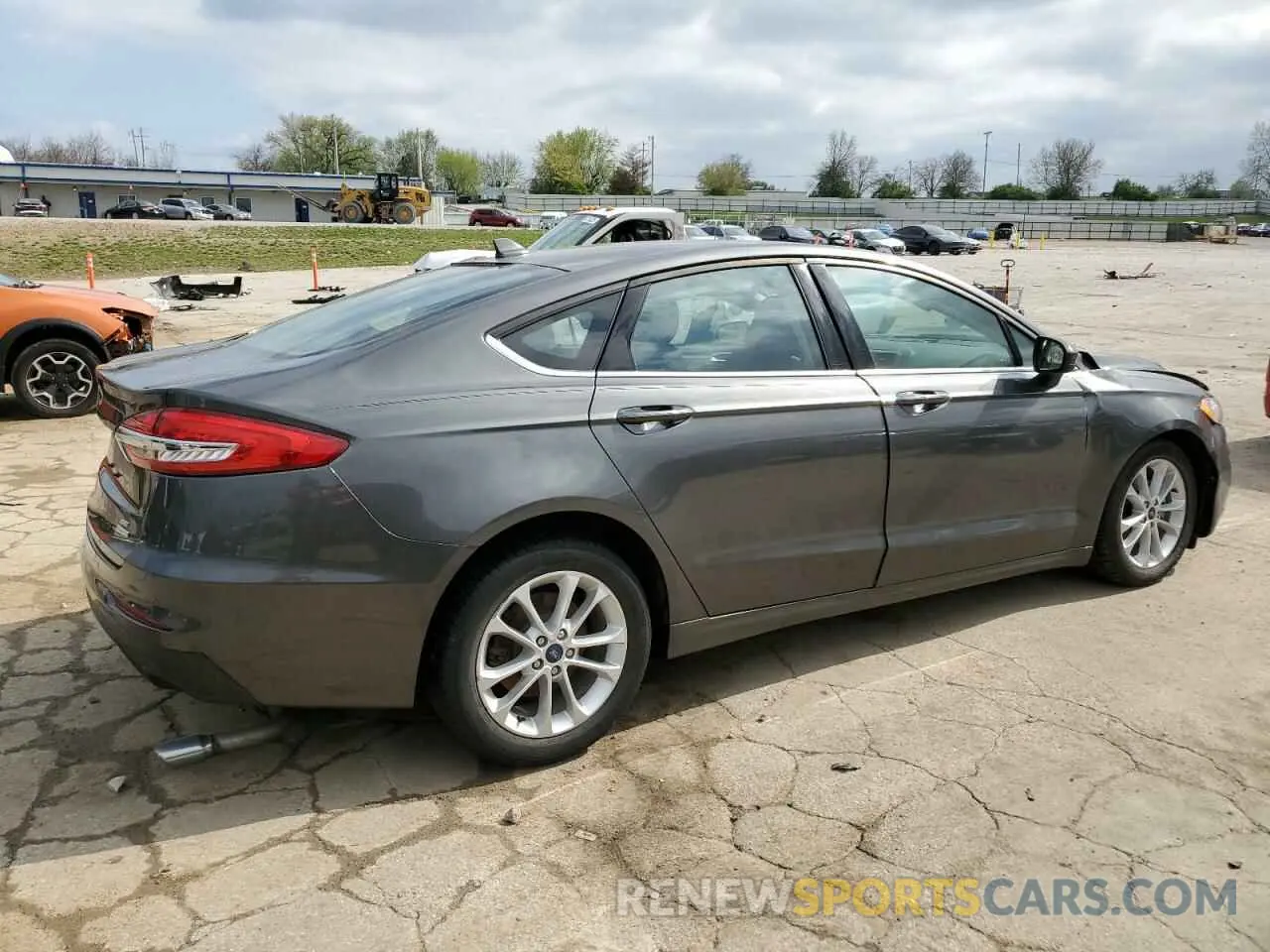 3 Photograph of a damaged car 3FA6P0HD1LR255120 FORD FUSION 2020