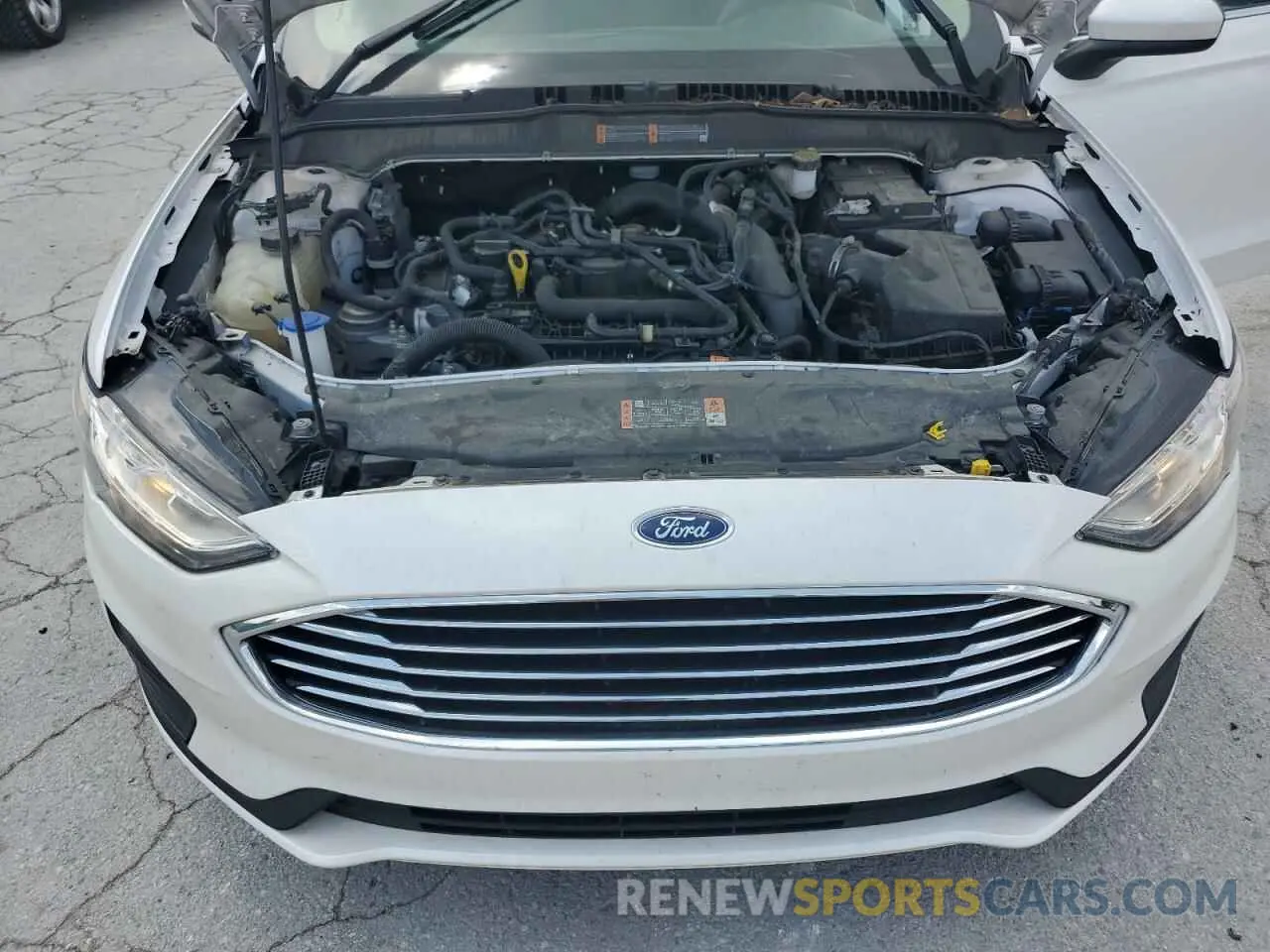11 Photograph of a damaged car 3FA6P0HD1LR255635 FORD FUSION 2020