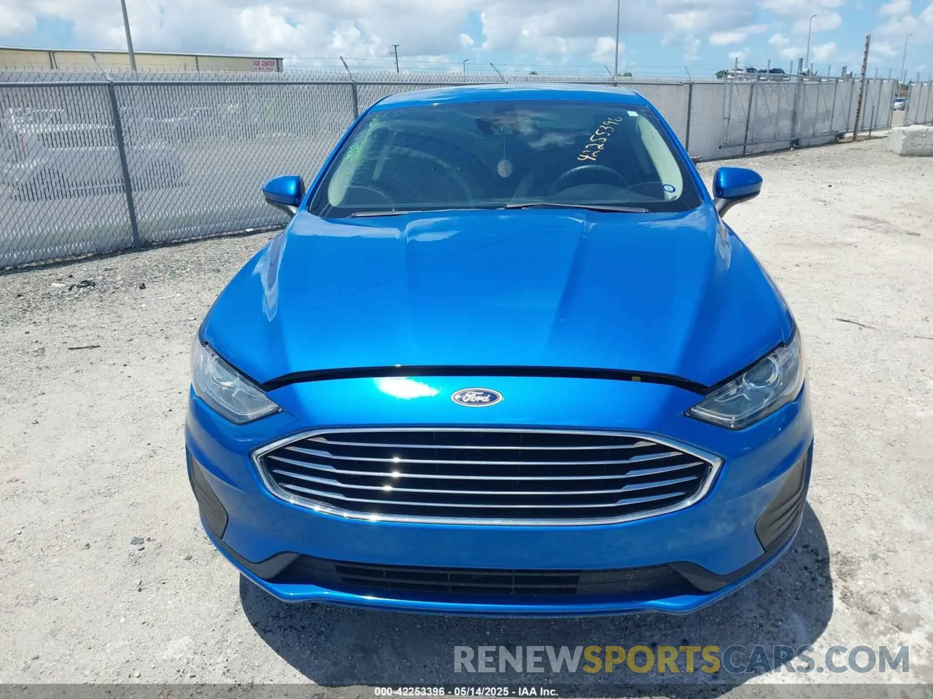 12 Photograph of a damaged car 3FA6P0HD2LR110491 FORD FUSION 2020