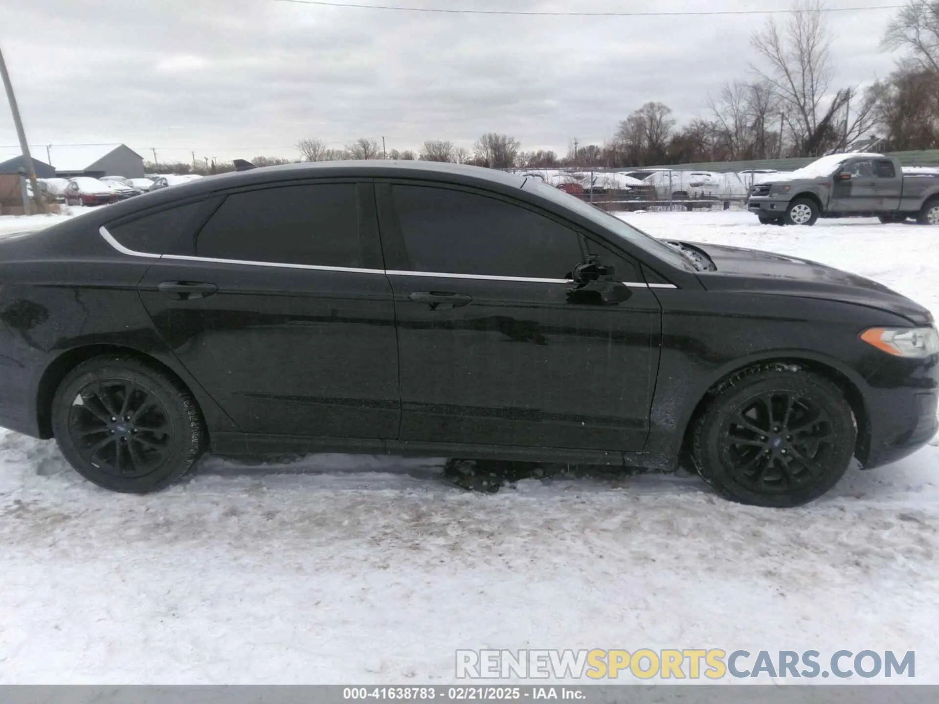 13 Photograph of a damaged car 3FA6P0HD2LR124486 FORD FUSION 2020