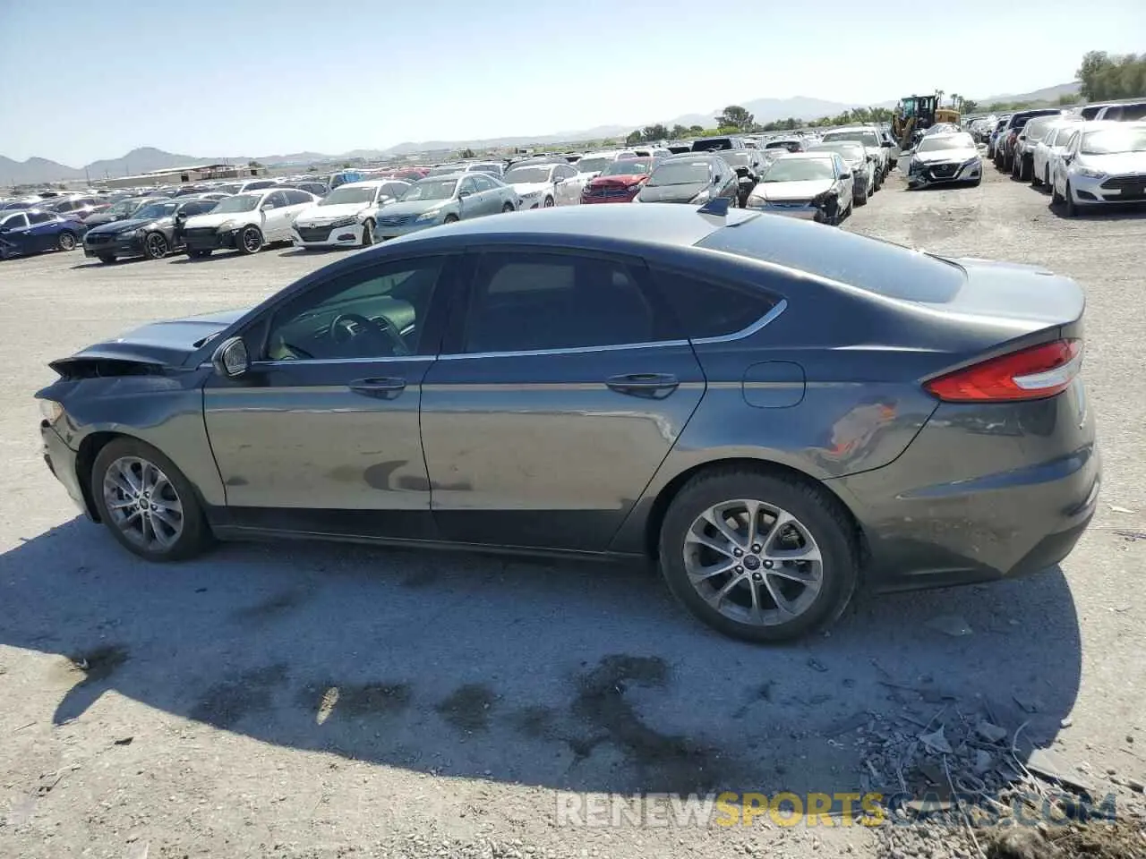 2 Photograph of a damaged car 3FA6P0HD2LR135827 FORD FUSION 2020