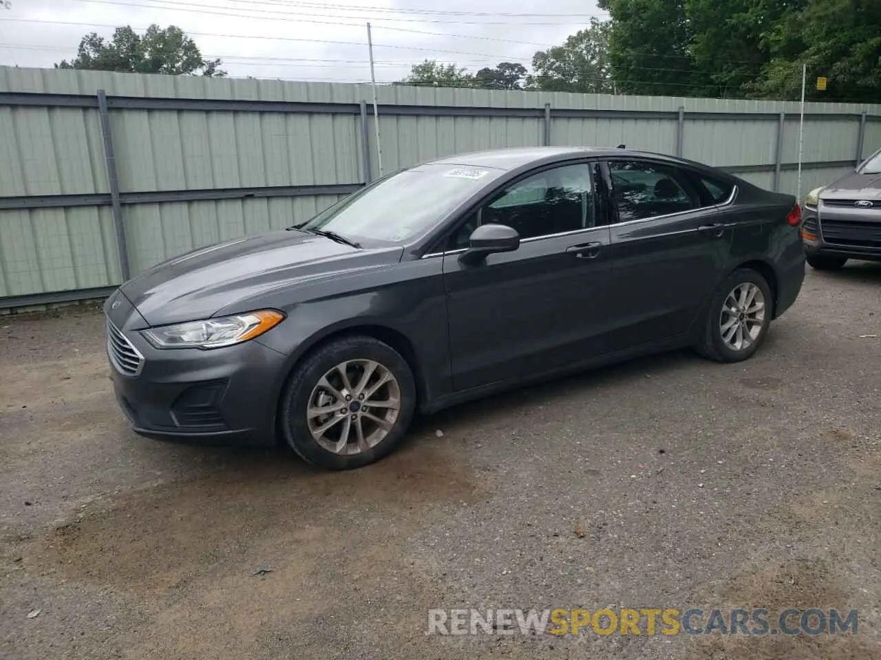 1 Photograph of a damaged car 3FA6P0HD2LR143538 FORD FUSION 2020