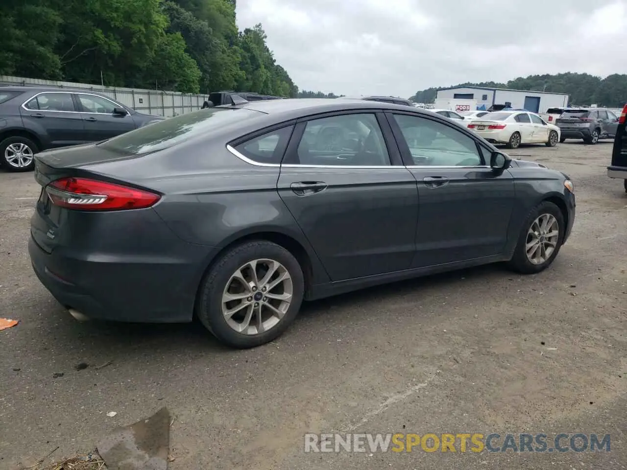 3 Photograph of a damaged car 3FA6P0HD2LR143538 FORD FUSION 2020