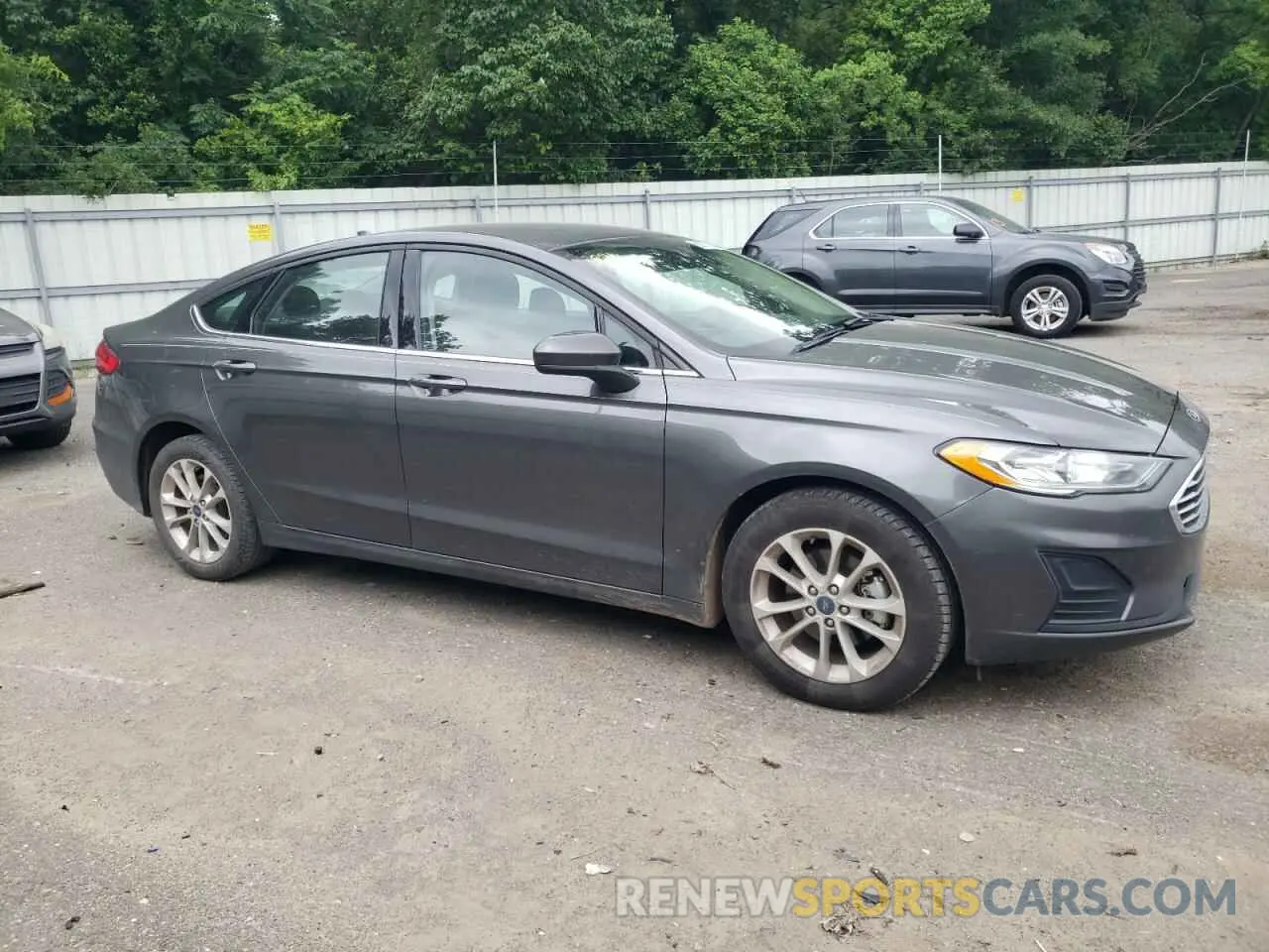 4 Photograph of a damaged car 3FA6P0HD2LR143538 FORD FUSION 2020