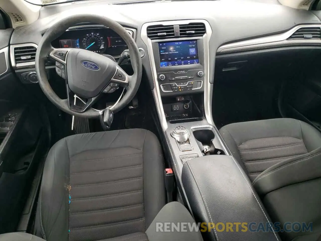8 Photograph of a damaged car 3FA6P0HD2LR143538 FORD FUSION 2020