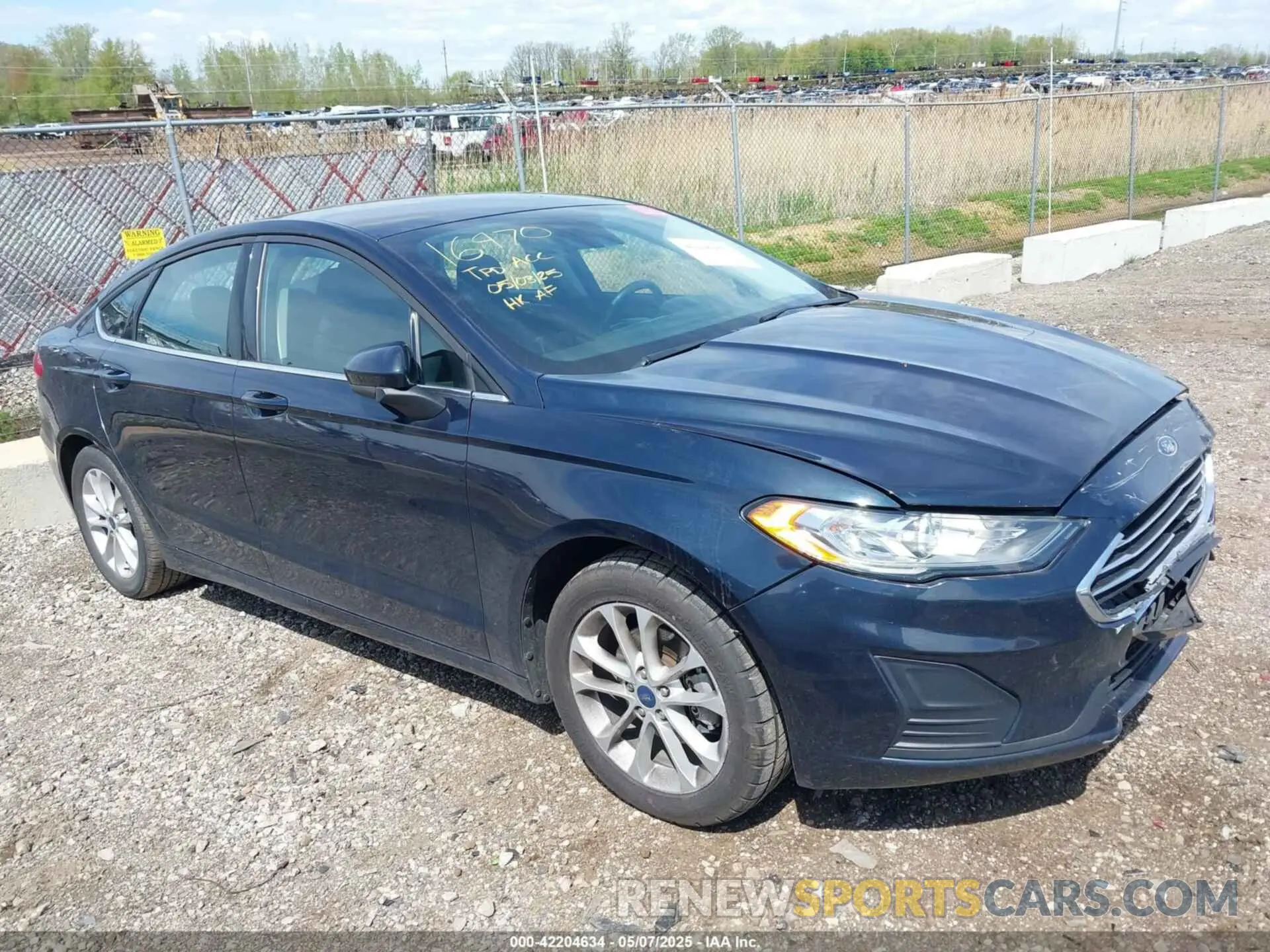 1 Photograph of a damaged car 3FA6P0HD2LR146620 FORD FUSION 2020