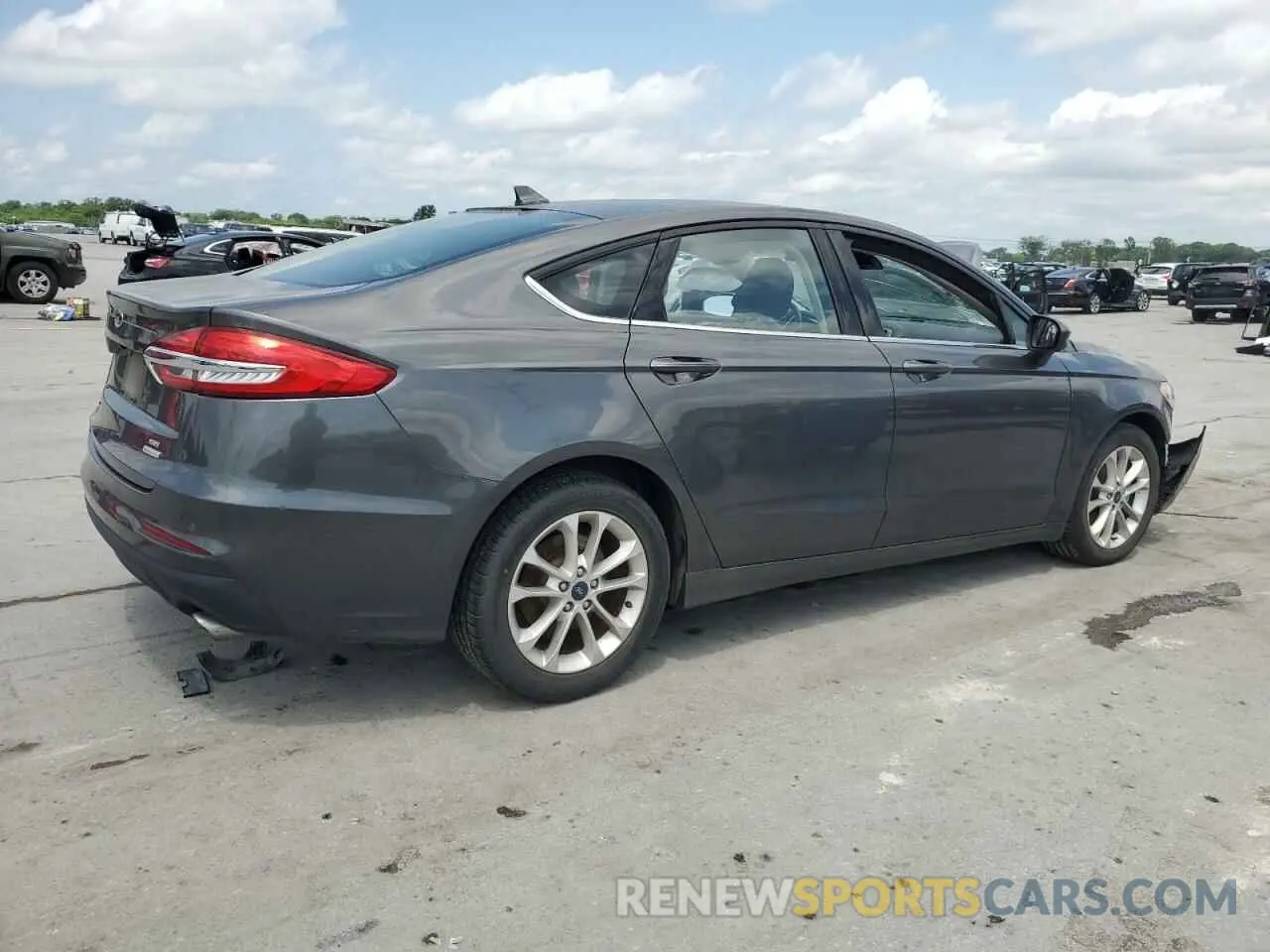 3 Photograph of a damaged car 3FA6P0HD2LR164955 FORD FUSION 2020