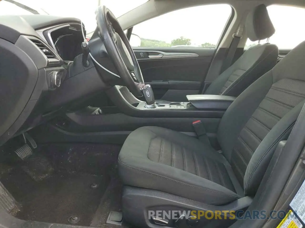 7 Photograph of a damaged car 3FA6P0HD2LR164955 FORD FUSION 2020