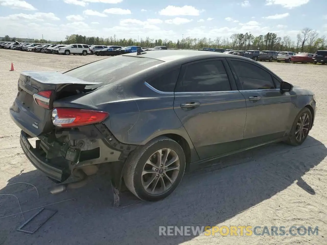 3 Photograph of a damaged car 3FA6P0HD2LR168245 FORD FUSION 2020